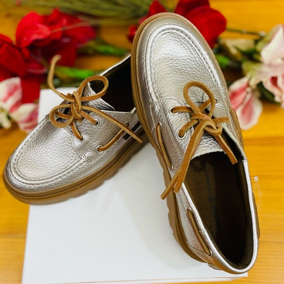 Timberland Shoes - NWT, Timberland Ray City Leather Platform Shoes in Silver Leather
